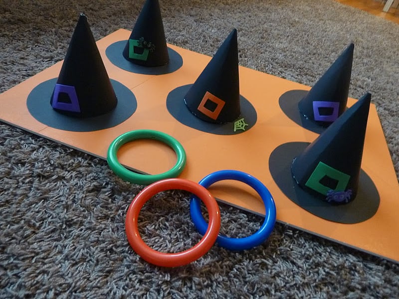 witches hat ring toss game
