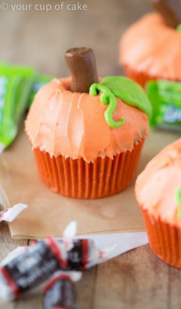 pumpkin patch cupcakes for halloween