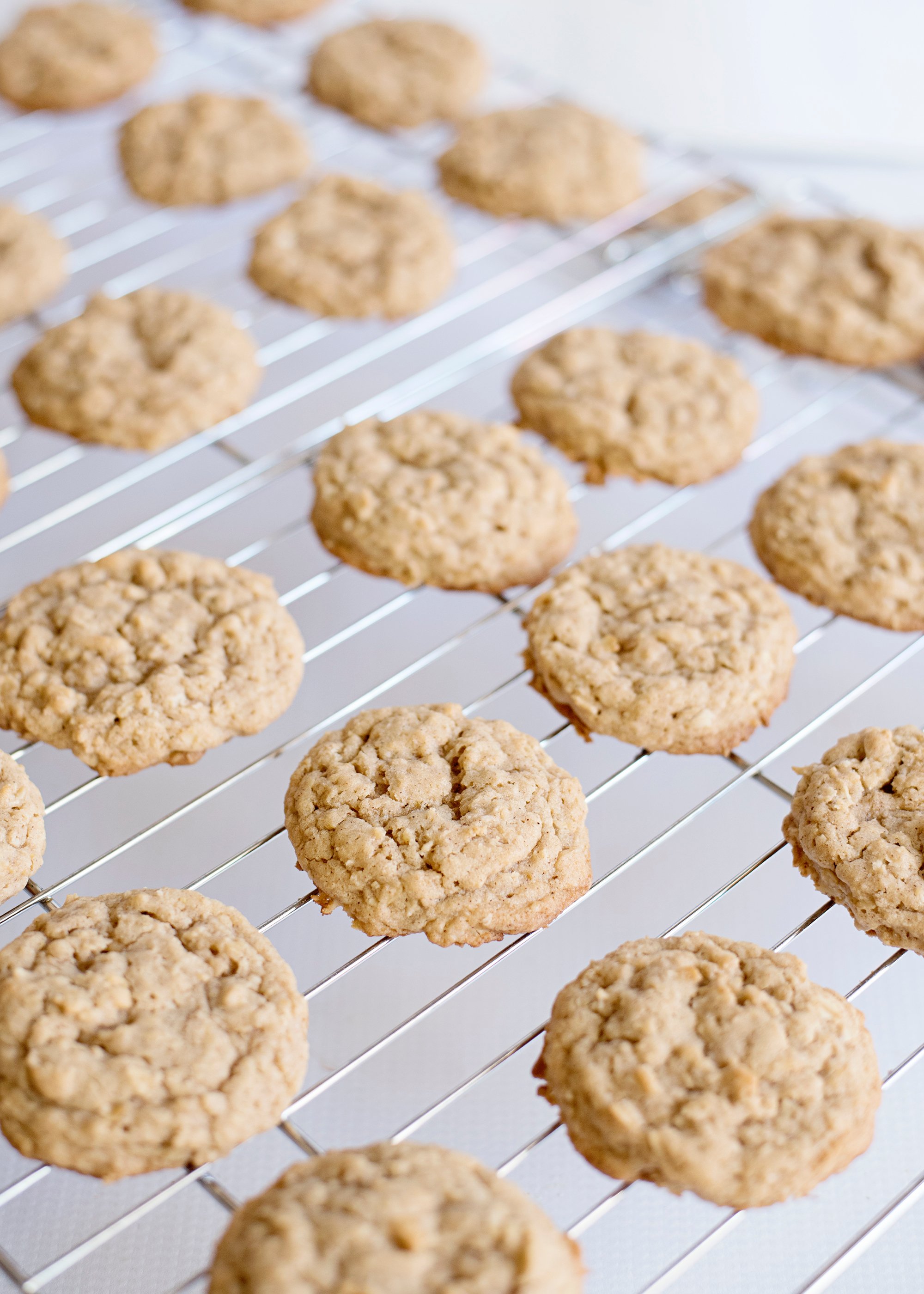 easy oatmeal cookies cooling on wire rack