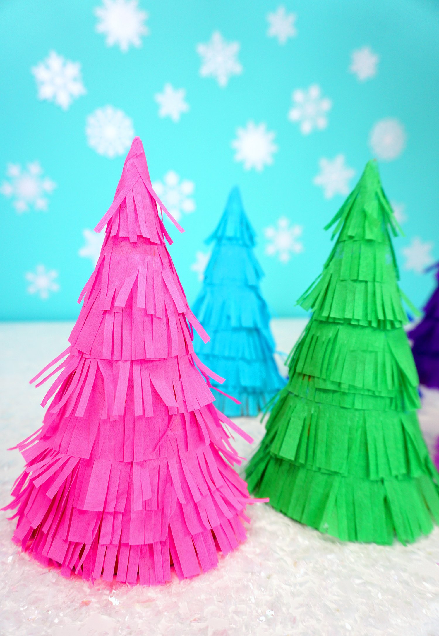 mini christmas tree pinatas for parties