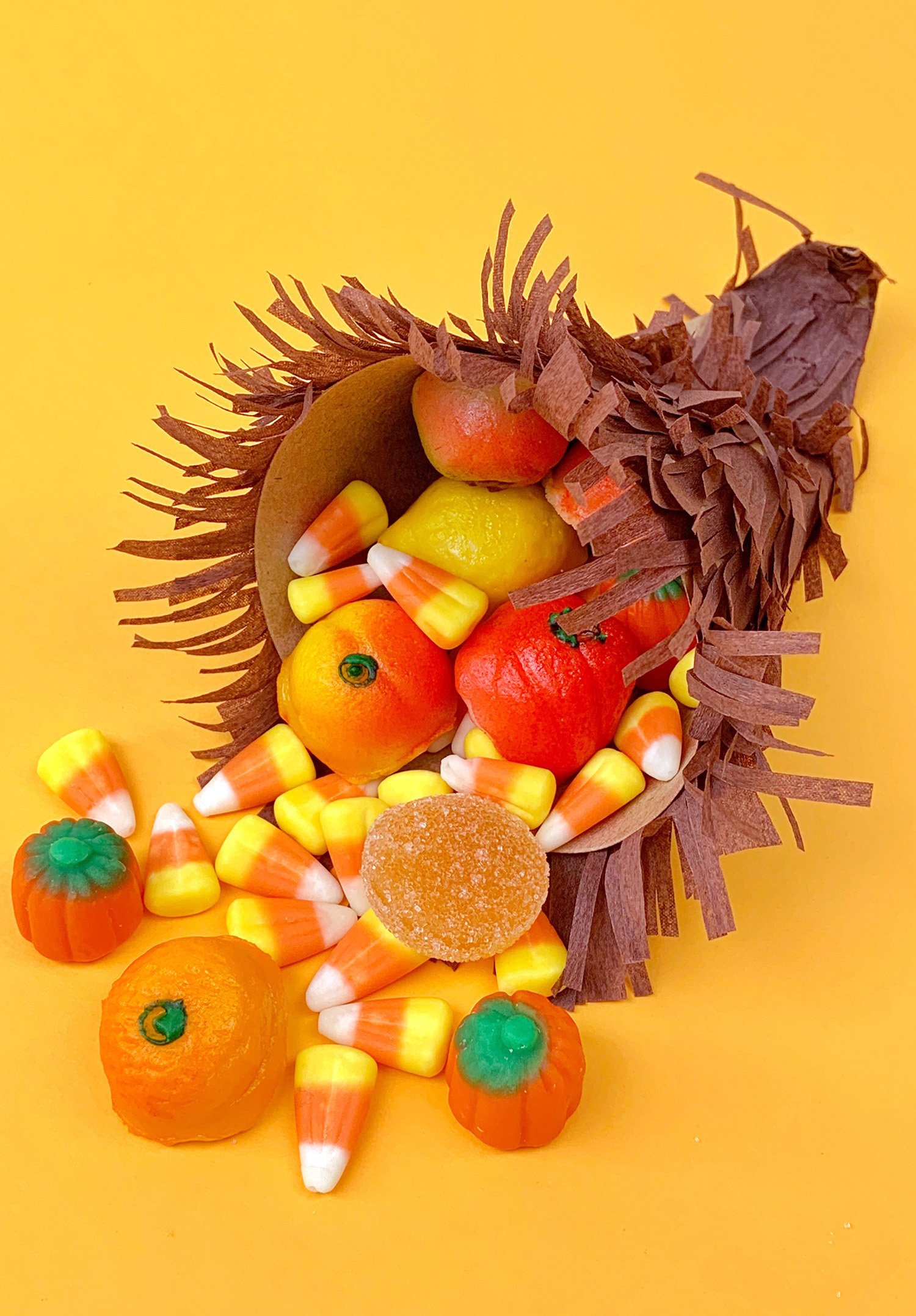 thanksgiving candy cornucopia 