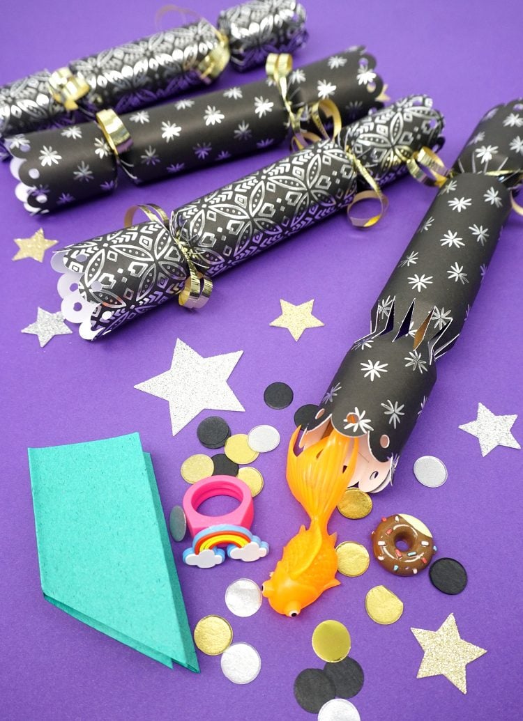 new years party crackers with confetti and small toys