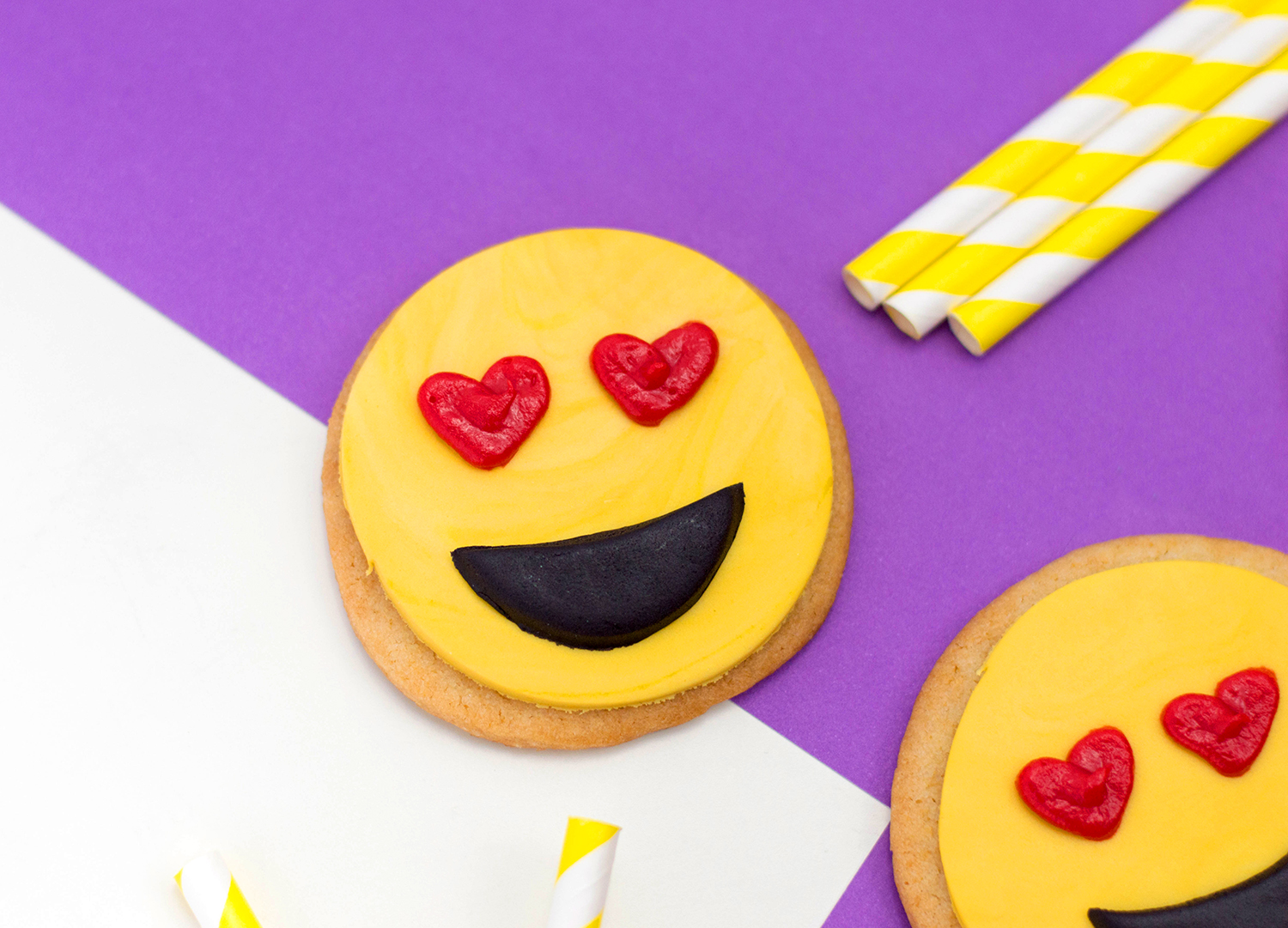 adorable heart eye emoji cookies