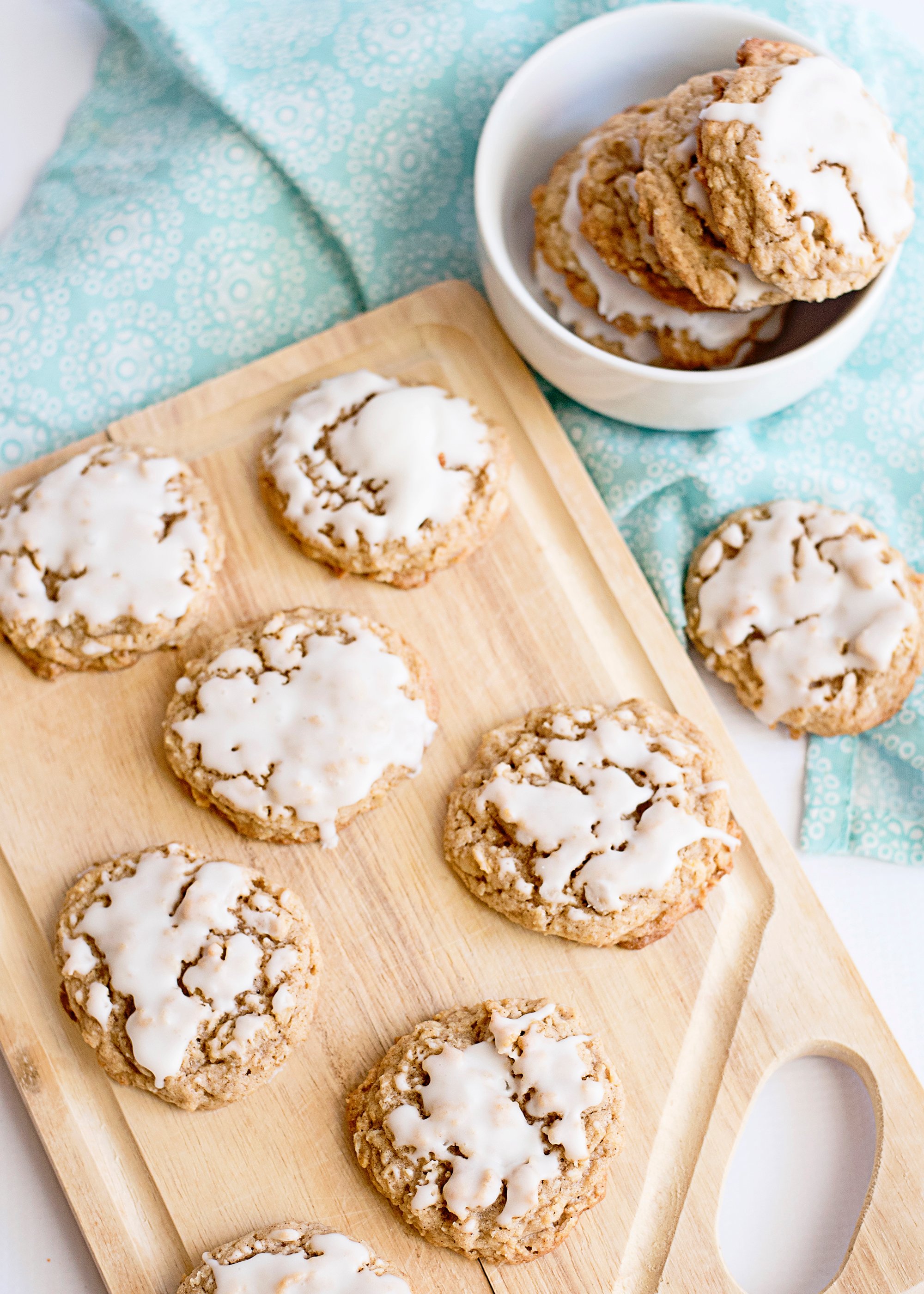 the best iced oatmeal cookies 