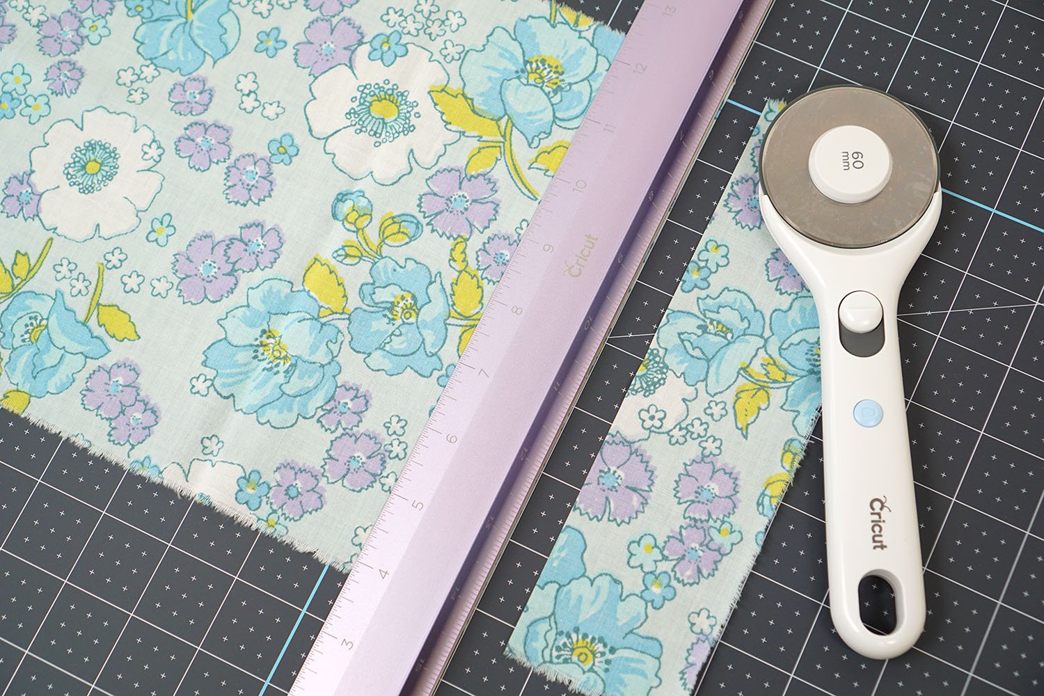cricut cutting mat and acrylic ruler and rotary cutter
