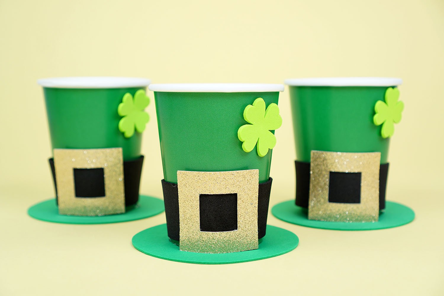 st patricks day treat cups