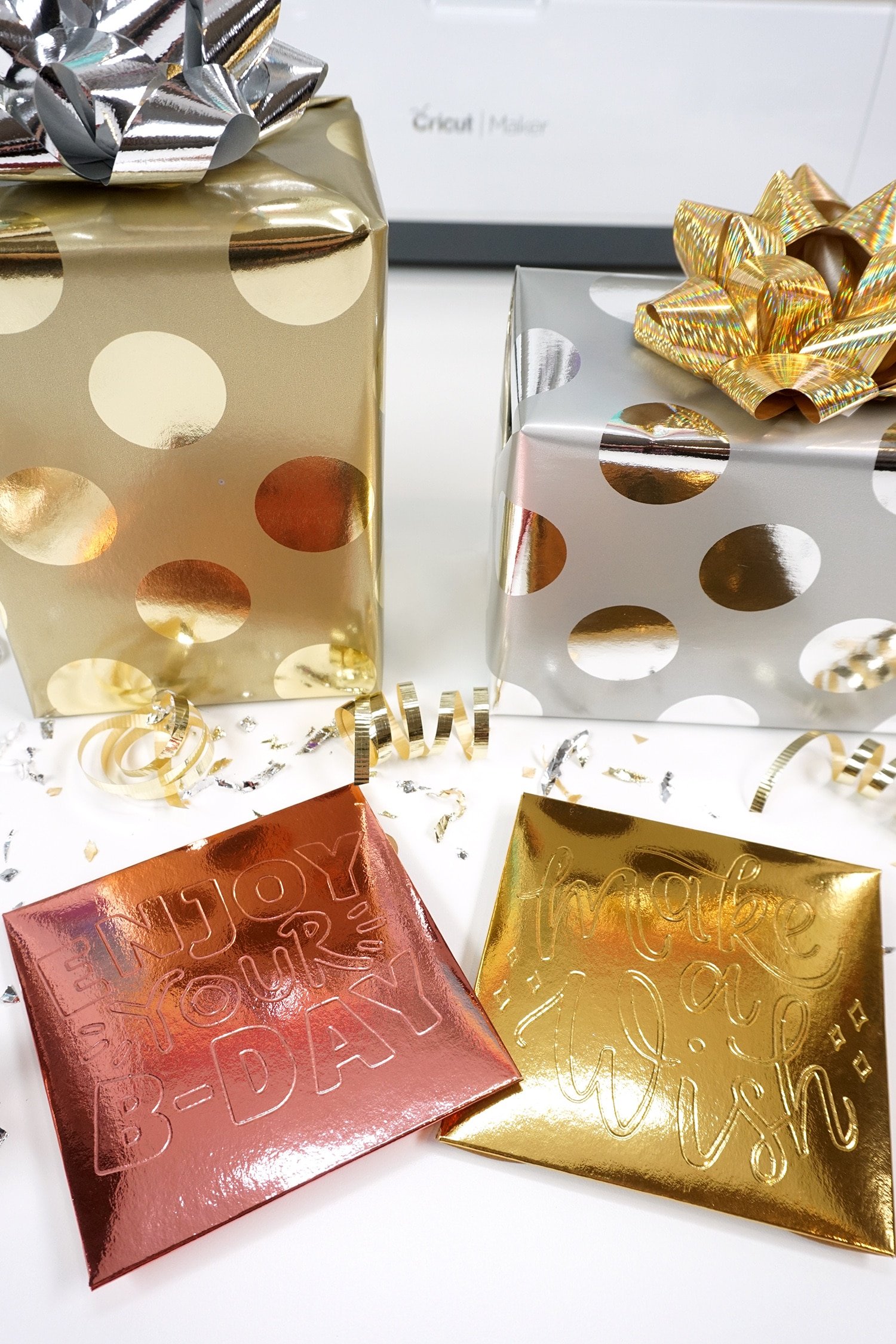 cute gift card holders and wrapped gifts