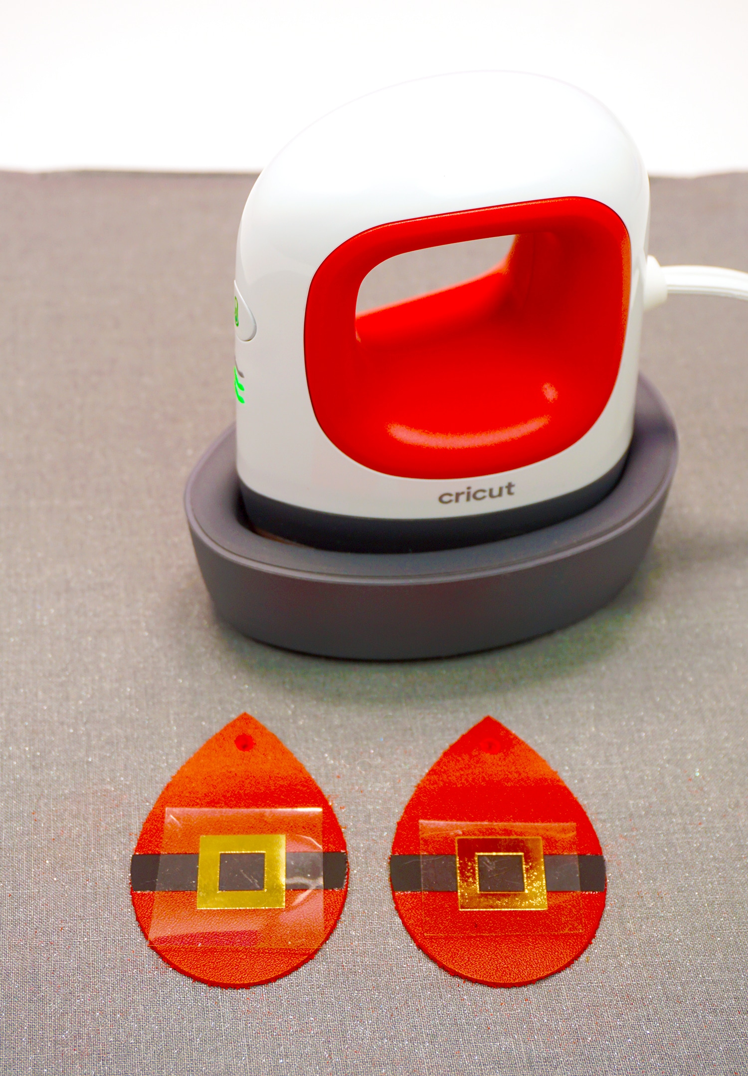 cricut mini press and diy santa earrings