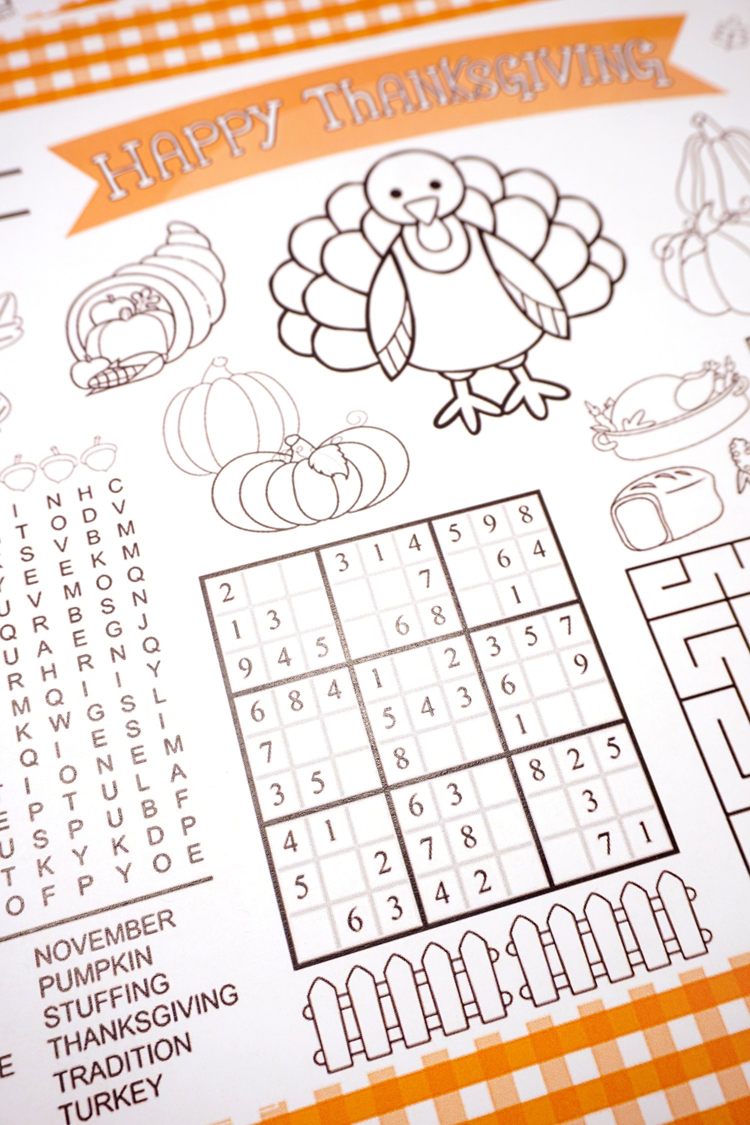 thanksgiving printable placemat with games and activities for kids