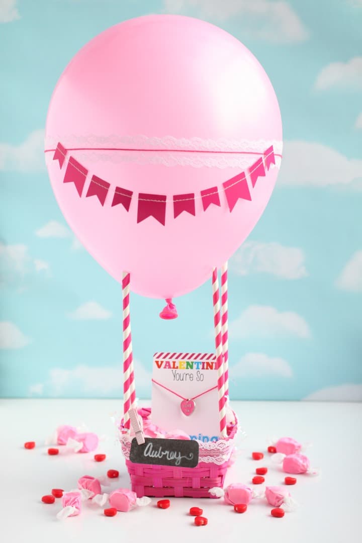 hot air balloon valentine box for girls