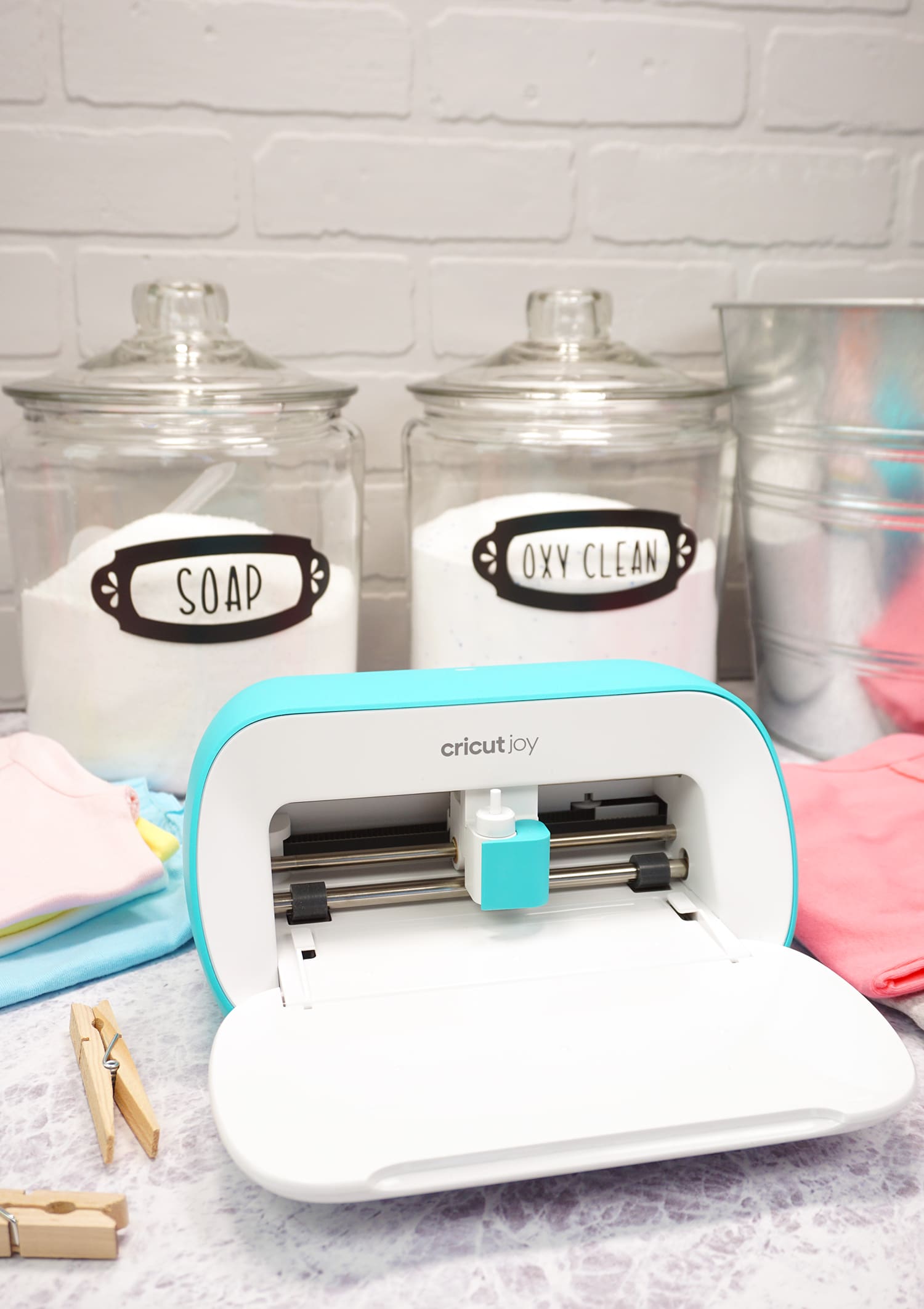 cricut joy in laundry room