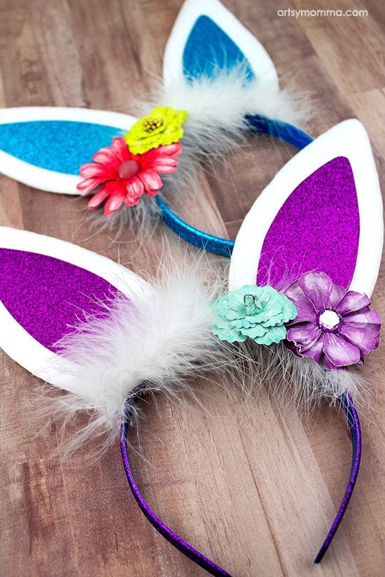 This image has an empty alt attribute; its file name is DIY-Easter-Bunny-Headband-Glitter-Ears.jpg