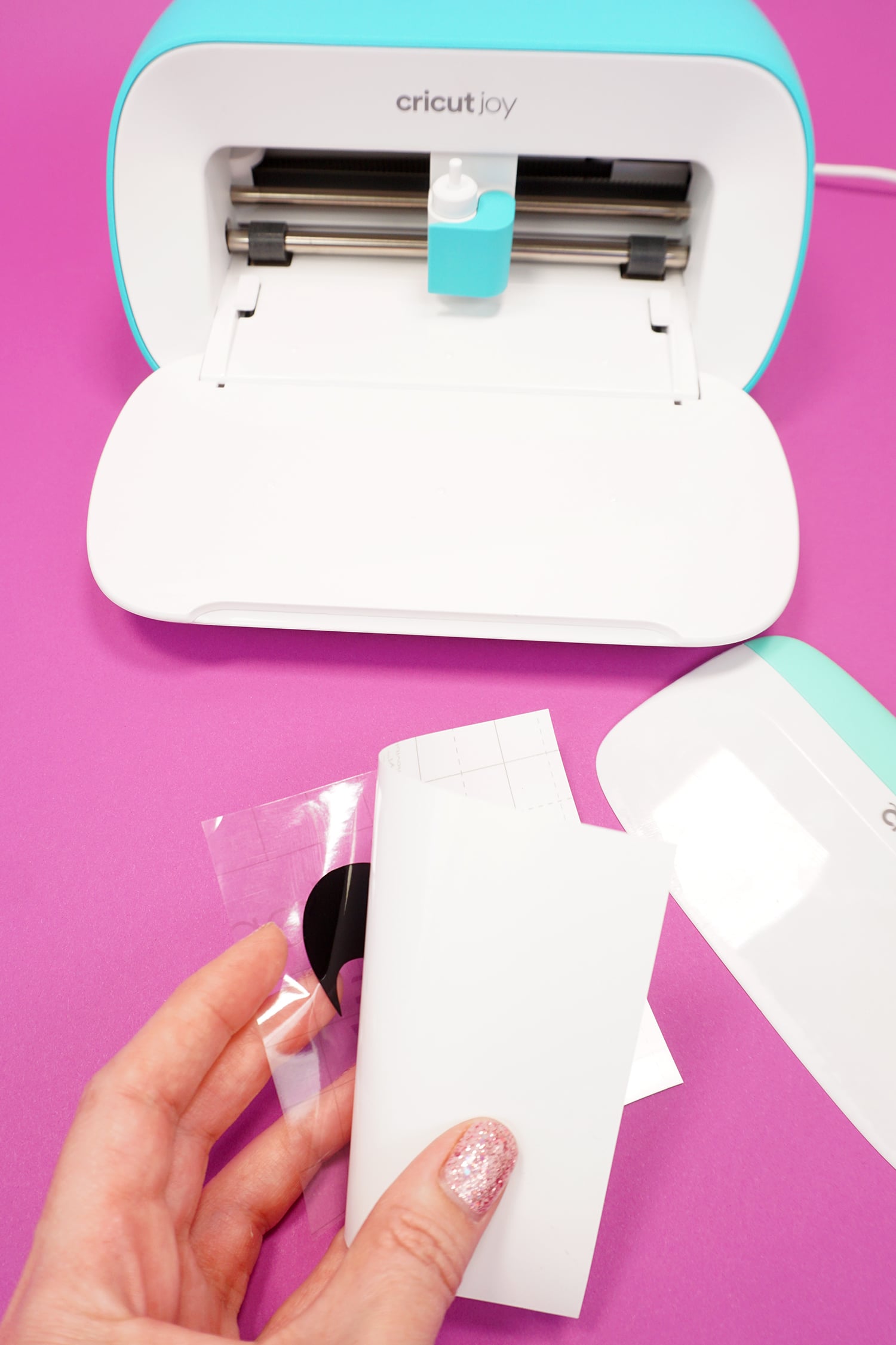 peeling cricut smart vinyl off of transfer tape