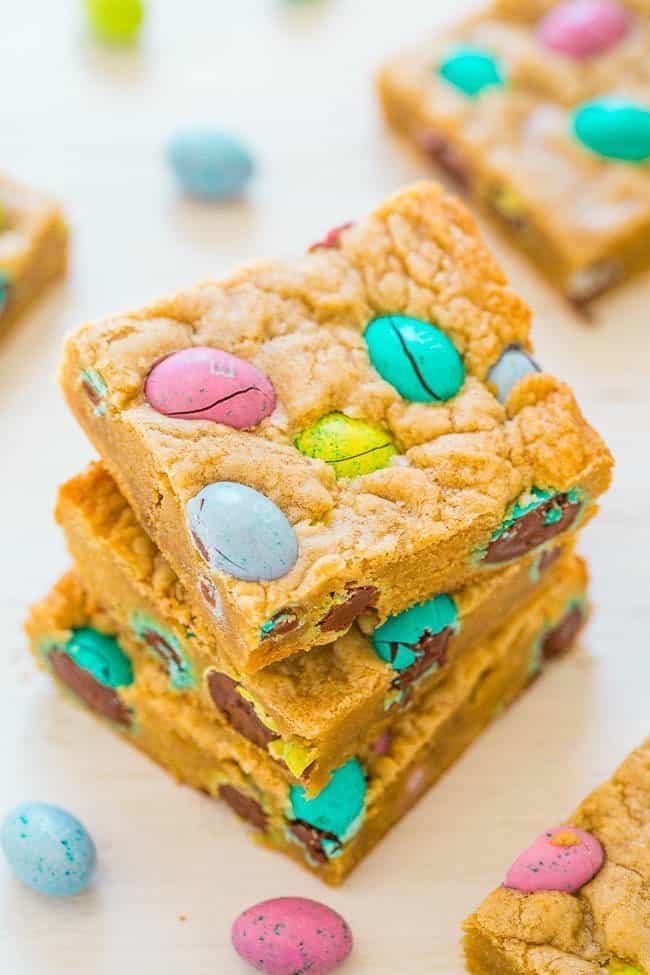 easter egg blondie brownies