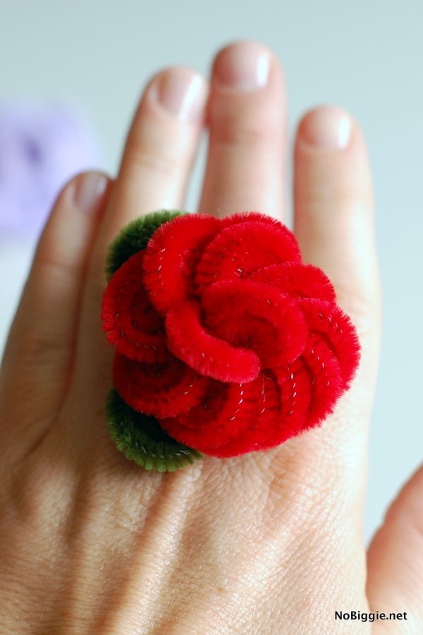 pipe cleaner rose ring on hand