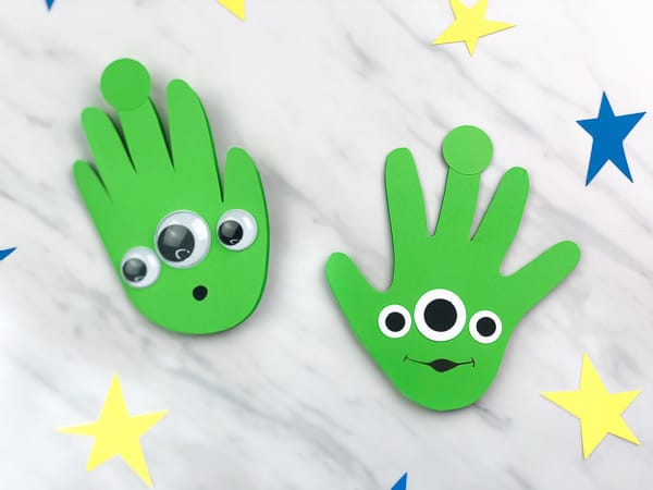 alien handprint card kids craft