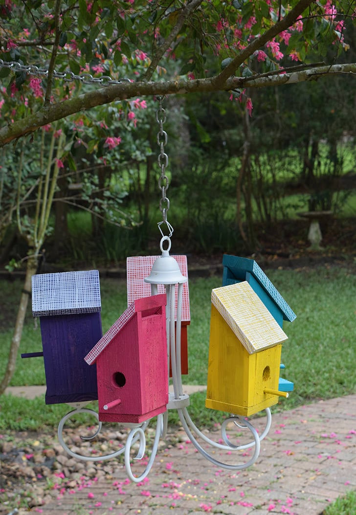 birdhouse chandelier with multiple birdhouses