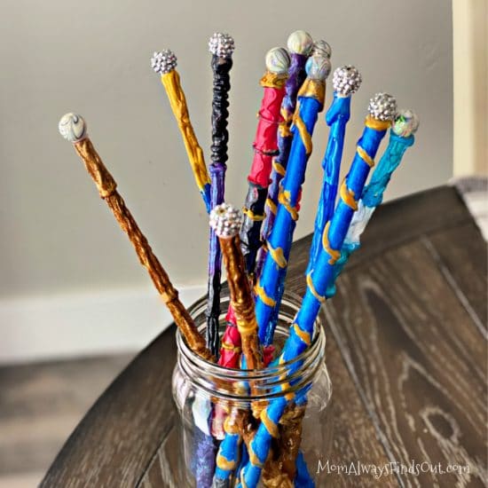 DIY Harry Potter colorful magic wands