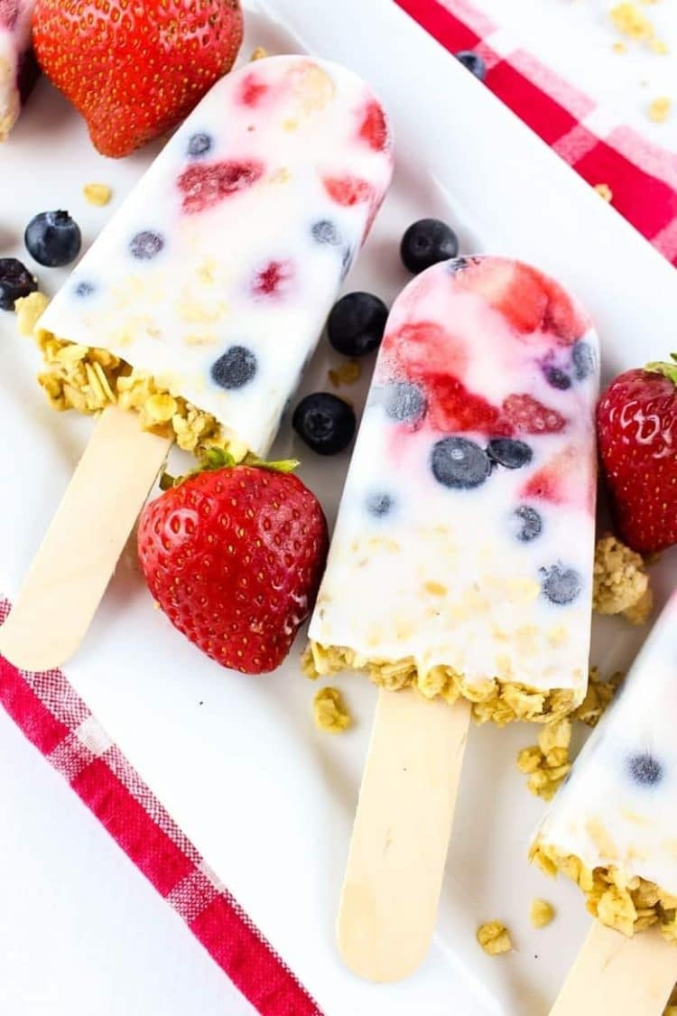 breakfast yogurt popsicles with fresh fruit