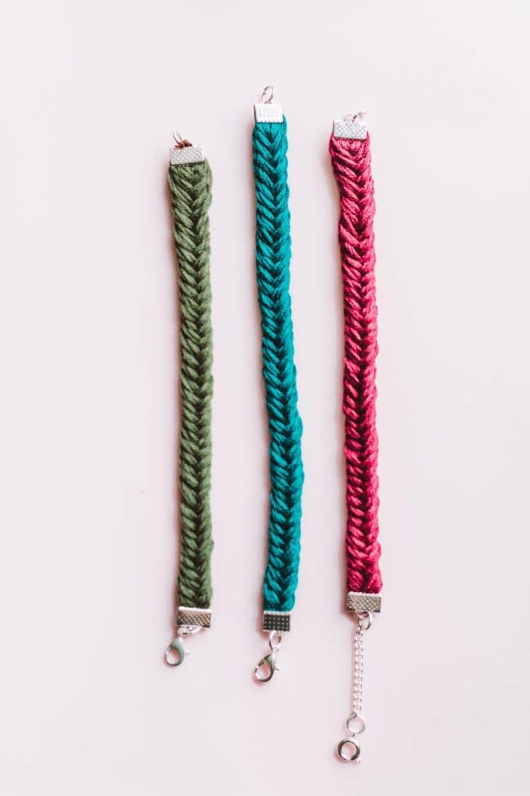 How to Make a Friendship Bracelet - Simple Practical Beautiful