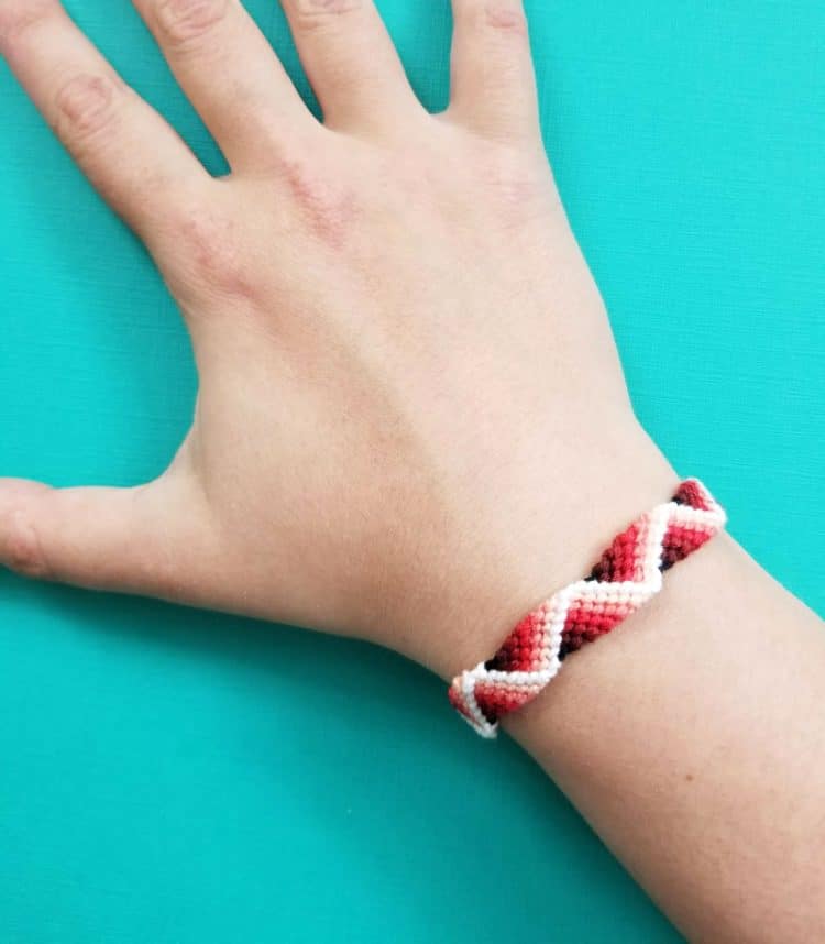 zig zag friendship bracelet on wrist