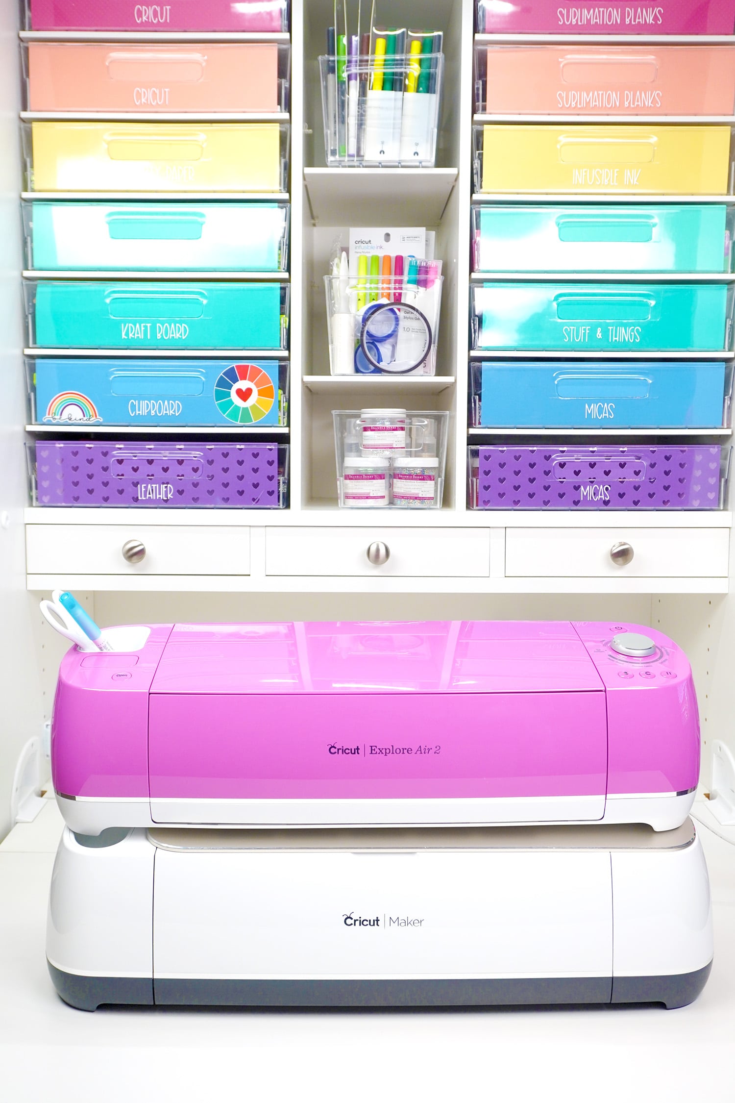 Pink Cricut Explore Air 2 on a Dreambox