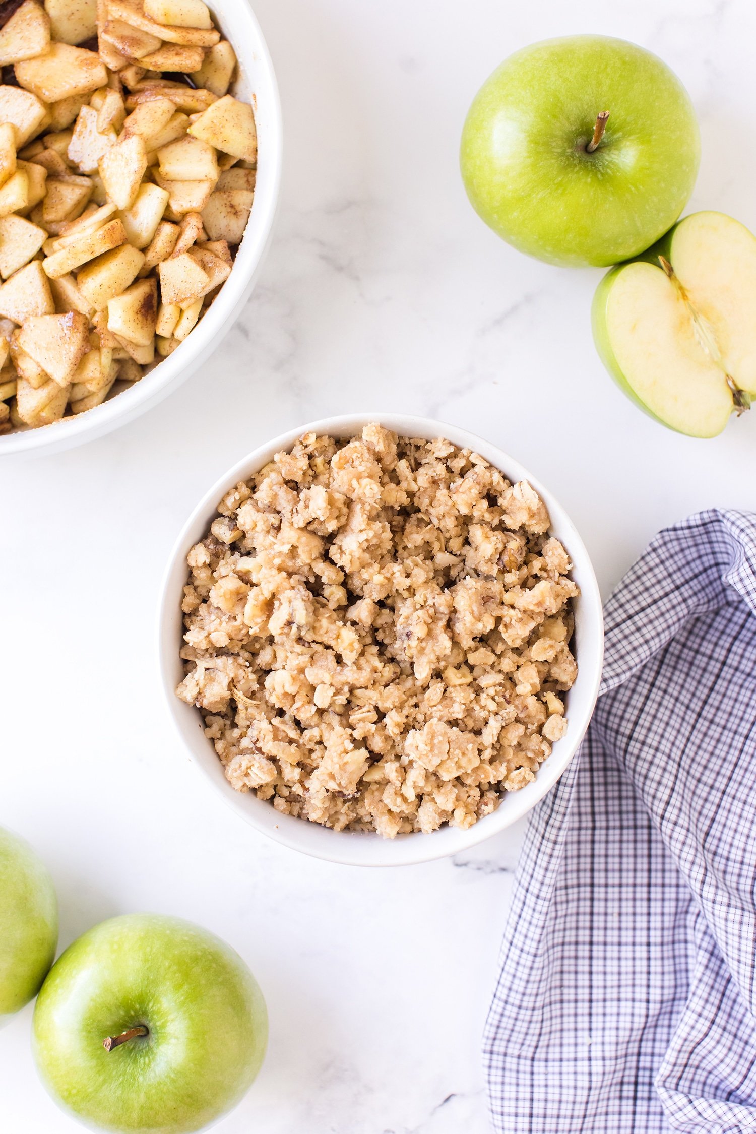 Apple Pie Bar Crumble Streusel Topping in White Bowl with Apples on Side