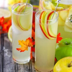 fall hard lemonade drinks with applies