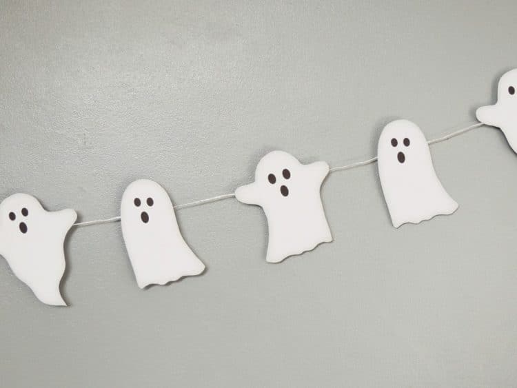 printable ghosts hung up as a garland