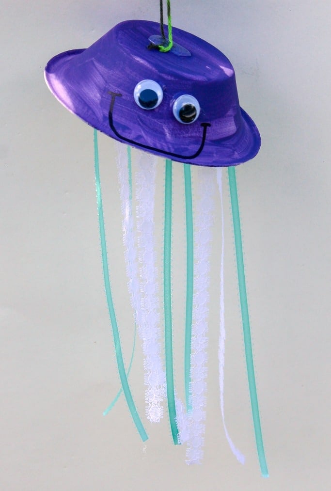 hanging jellyfish craft for kids 