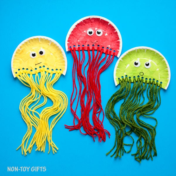 paper plate jellyfish craft activity for kids 