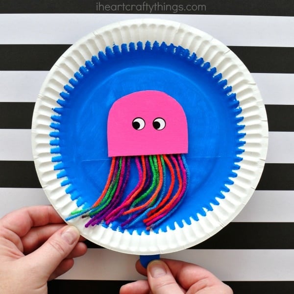 paper plate swimming jellyfish craft 