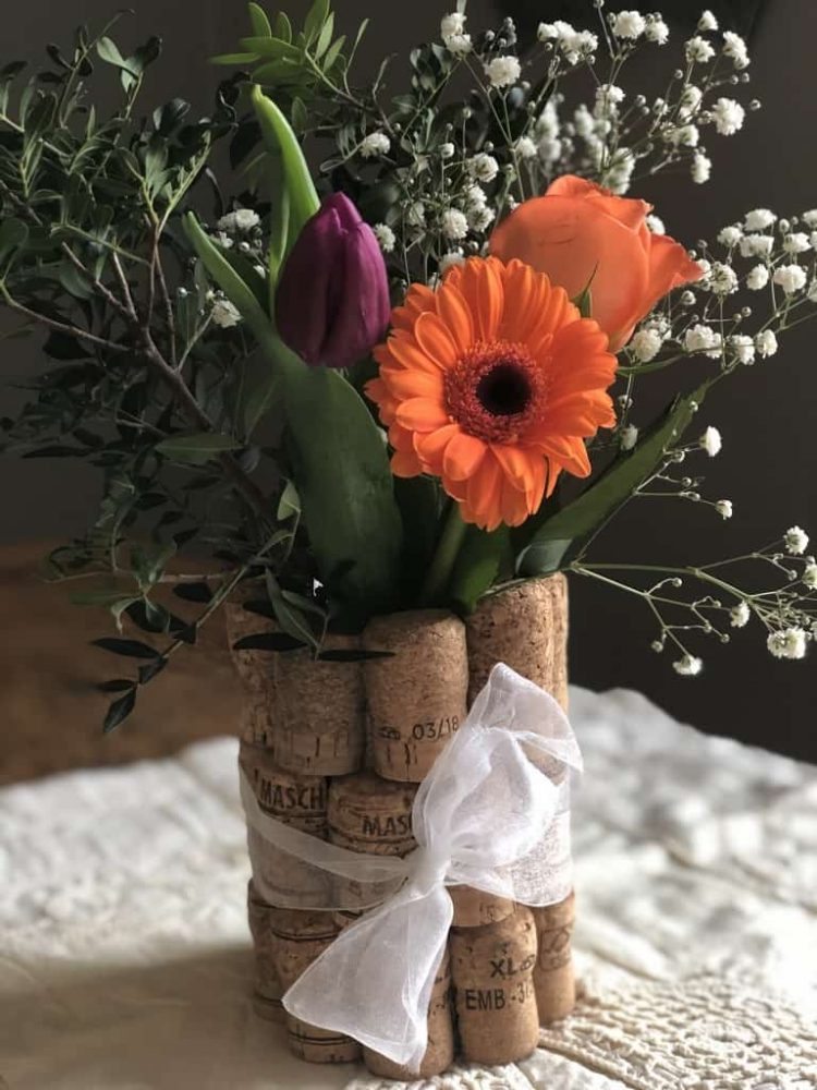 diy wine cork centerpieces for wedding