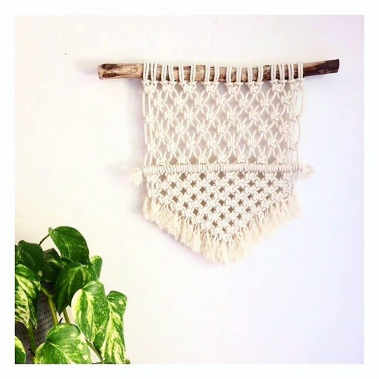 easy beginner macrame pattern on wall