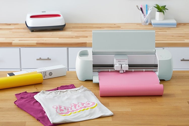 How Does a Cricut Machine Work and What Does it Do?