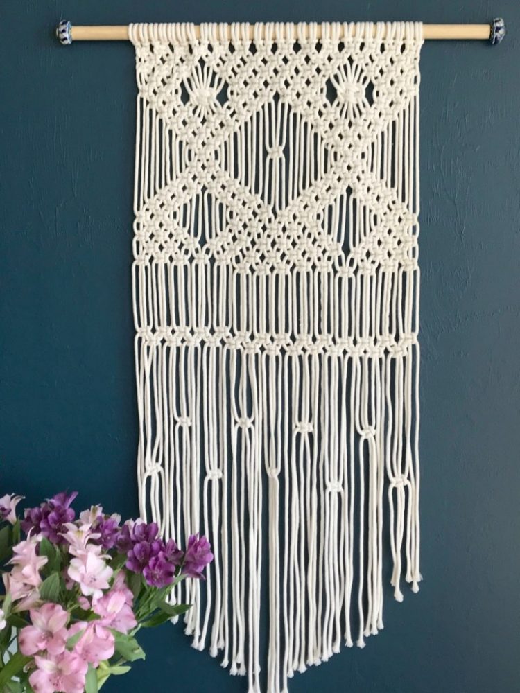 beautiful macrame pattern anyone can make