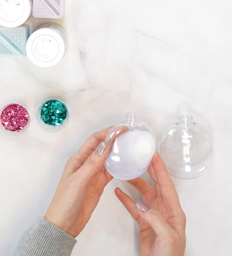 filling plastic ornaments with polyurethane gloss varnish