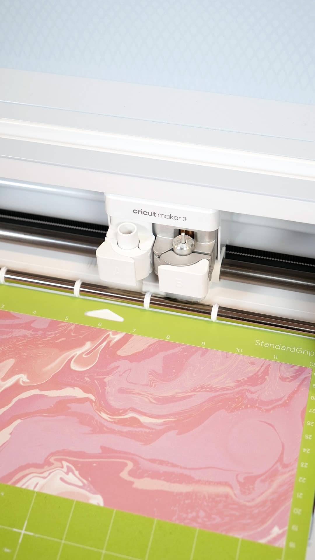 cricut machine cutting