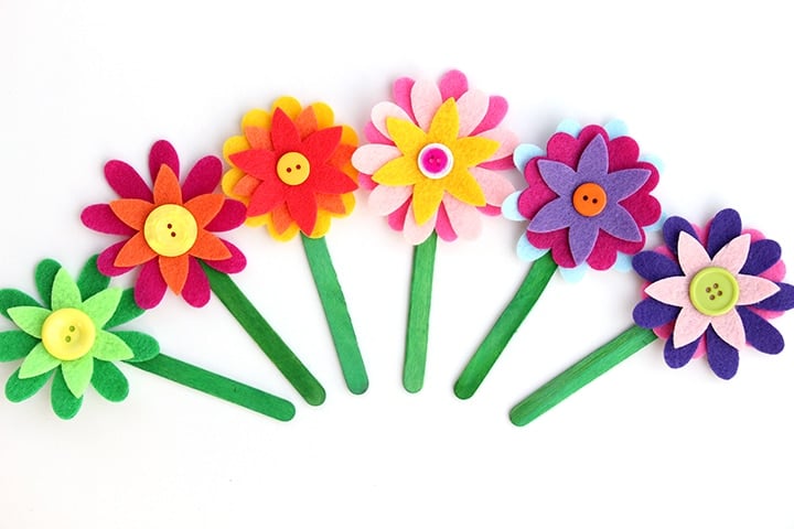 felt flowers glued to green craft sticks for easy diy bookmarks