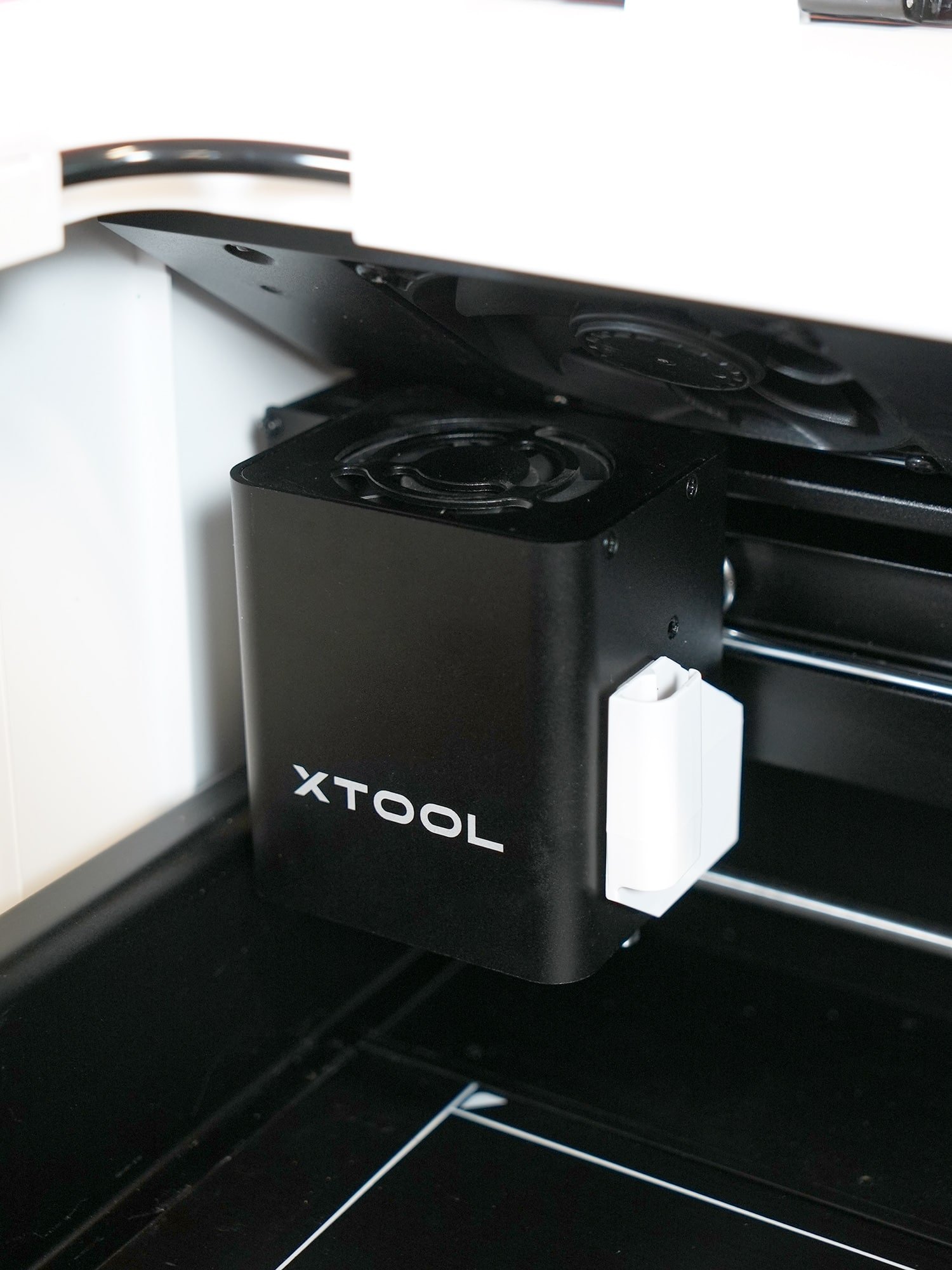 xTool M1 Riser Base with Honeycomb Panel for Fast Heat Dissipation and  Desktop-Protecting 