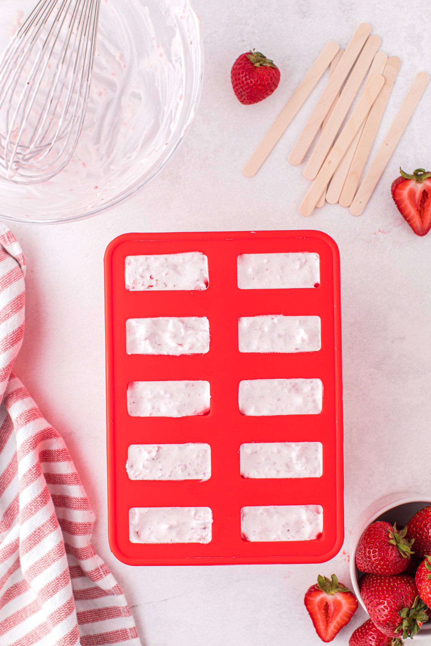 diy popsicles in freezing tray