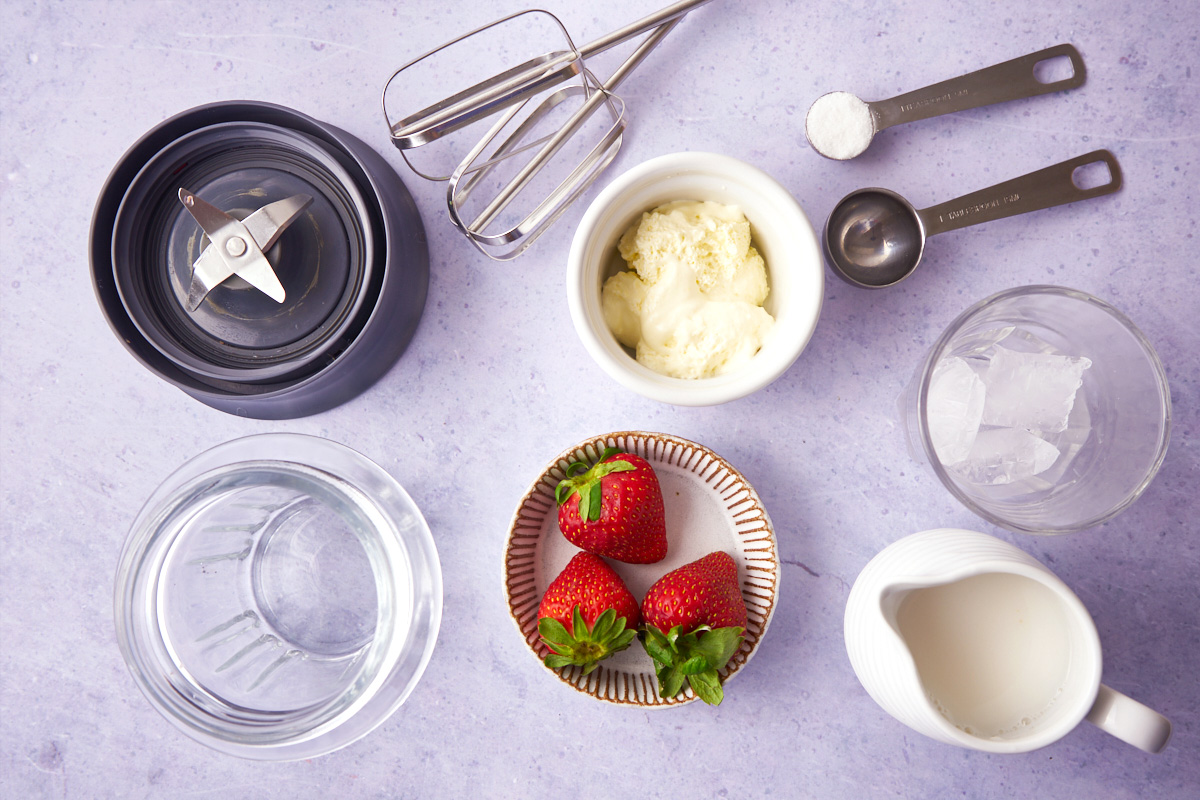 ingredients for fresh strawberry milk recipe