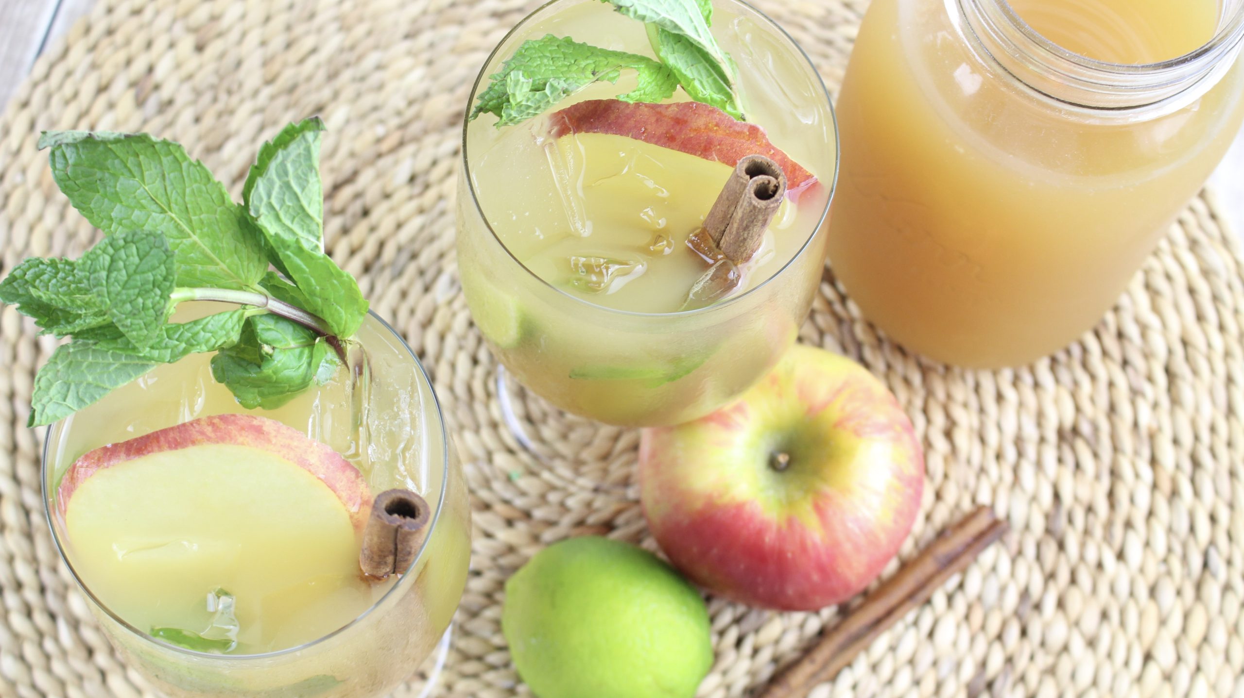 mint leaves and cocktail glasses full of yummy mojito recipe