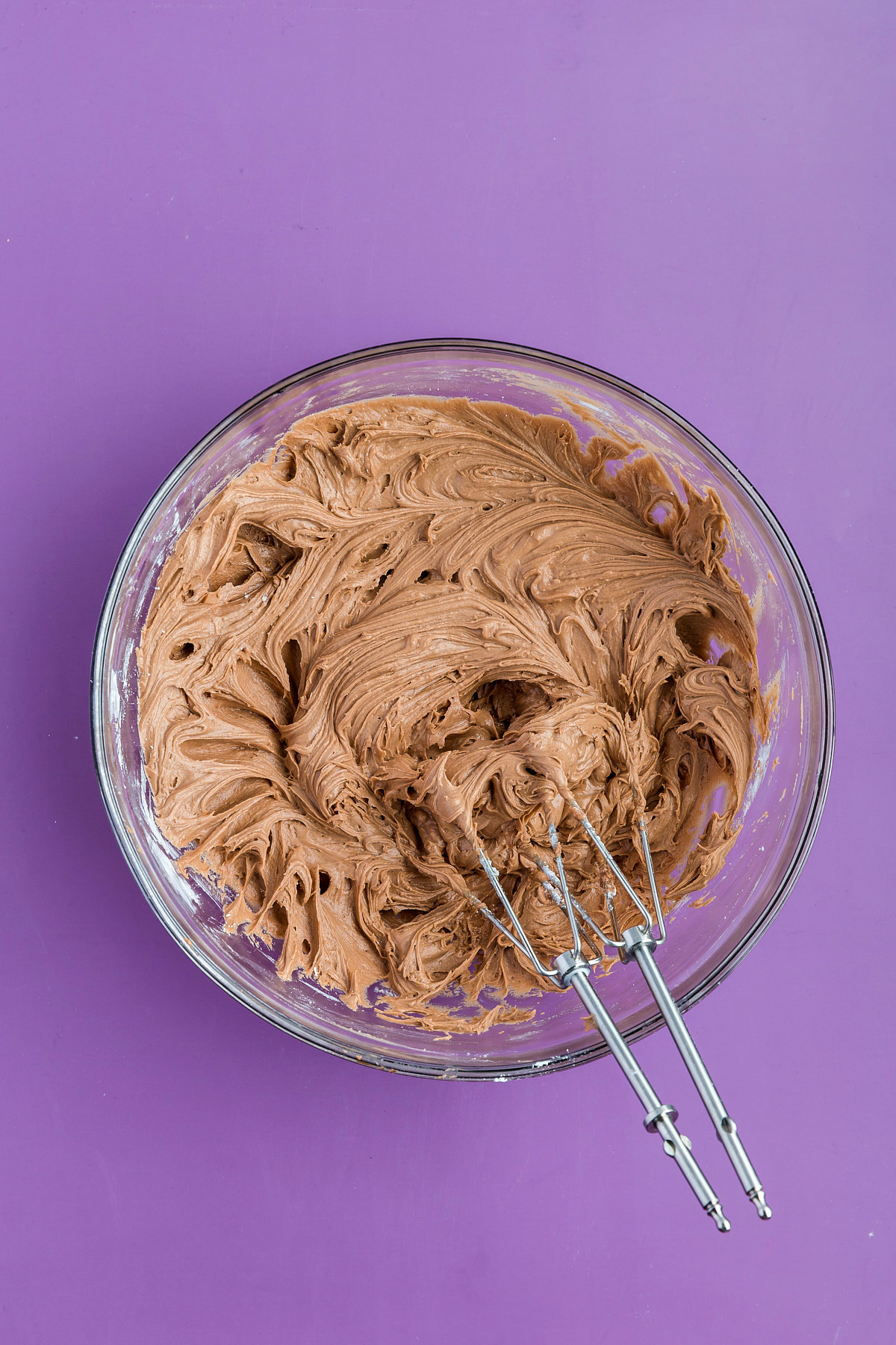 large bowl of macaron filling