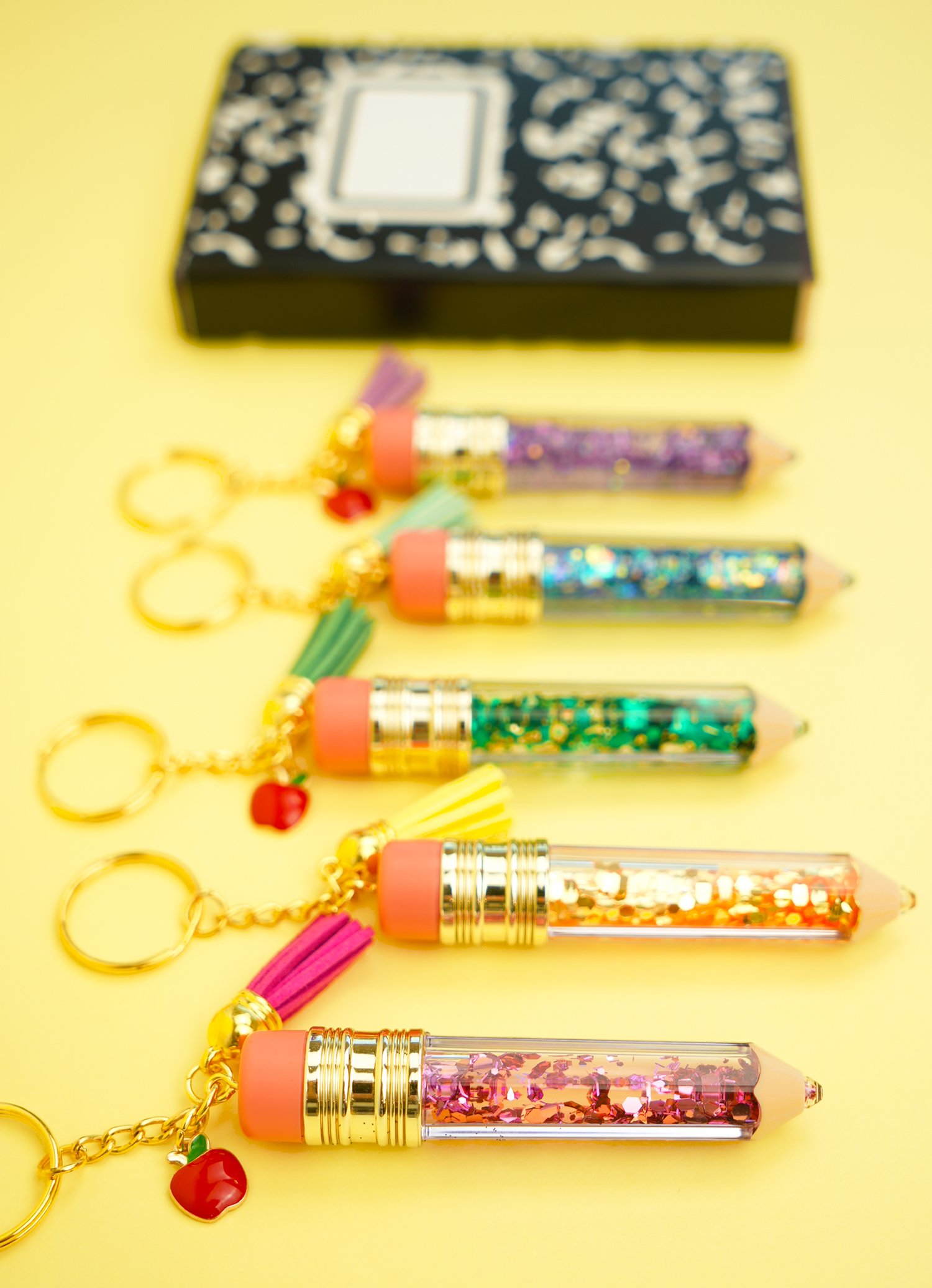 fun diy gift idea glitter keychains