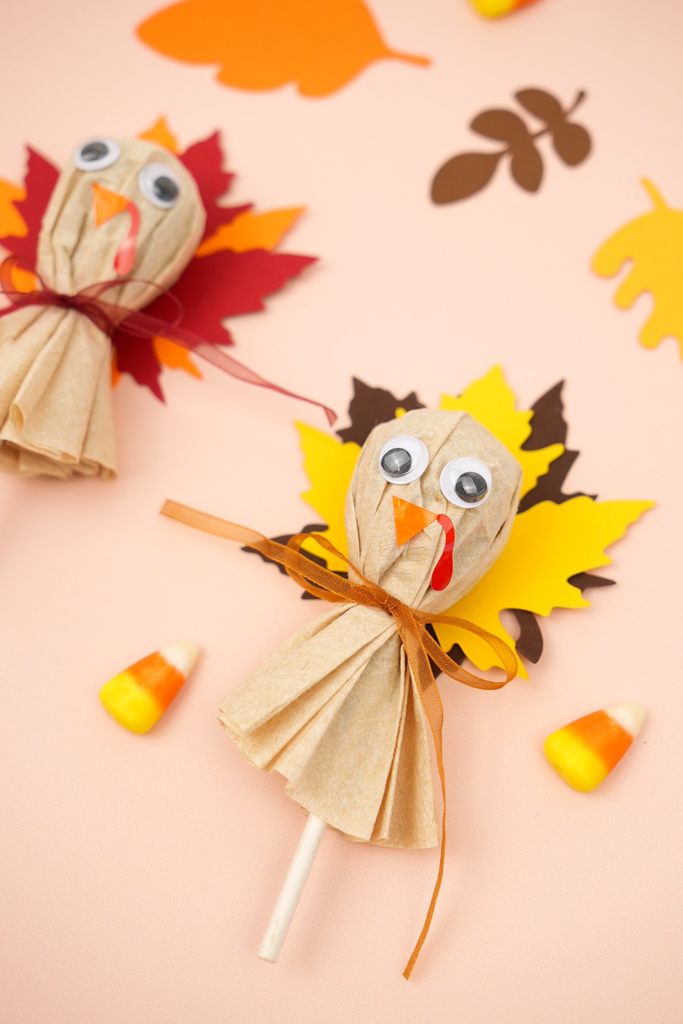 easy fall kids craft idea, turkey pops with decorative fall leaves