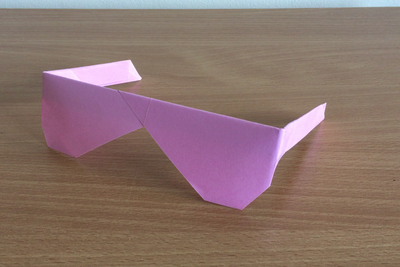 easy origami sunglasses kids can make 