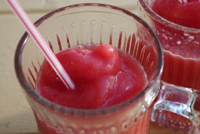 easy strawberry slushies in cups