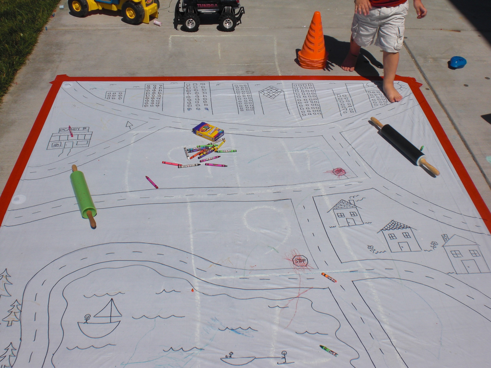 cool diy placemat for drawing outside 