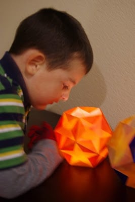 kids enjoying homemade paper lanterns